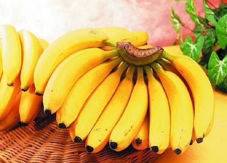 香蕉变黑怎么储存（香蕉容易腐烂吃不完就发黑）(3)